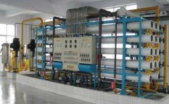 ���ν�B���B͸����ˮ���a�O�䰲�b�\�м��������D�ģ�